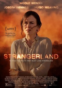 Στο Χειλος Του Γκρεμου / Strangerland (2015)