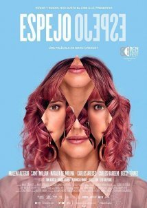 Mirror, Mirror / Espejo, Espejo (2022)