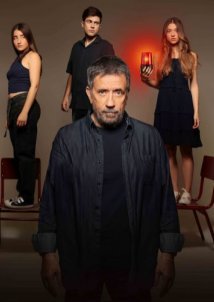 Κάνε ότι κοιμάσαι (2022)