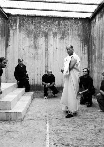 Ο καίσαρας πρέπει να πεθάνει.. (2012)  "Cesare deve morire" (original title)